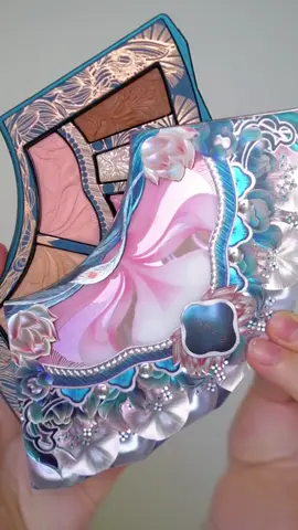 Công chúa hoa cúc nở rộ và tỏa sáng trong chúng ta #florasisbeauty #BeautyTok #makeup