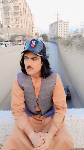 ګډدمېنى په باﺯار يم  په ګلﺯار يم لا تر اوسه