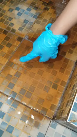 rekomendasi pembersih kerak yang udah susah di bersihkan 😊👍🏻#premium #fypシ #fyp #pushclean #kerakmembandel #pembersihkamarmandi #pembersihkerak #kamarmandi 