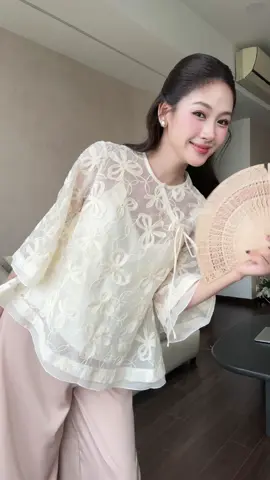 Xưa khuya trắng sáng chân trời 🌆🌆 Outfit: @Tubycatu 💕💕 Daily outfit update 💕🎀🌷🌈🌆💃🏻💃🏻 #outfitideas #Outfit #capcut #trend #trending #fypシ゚ #moingaymotoutfit #xuhuong #tiktok ##style##Love##lacongaiphaixinh##votrinhungcute##2025##tubycatu