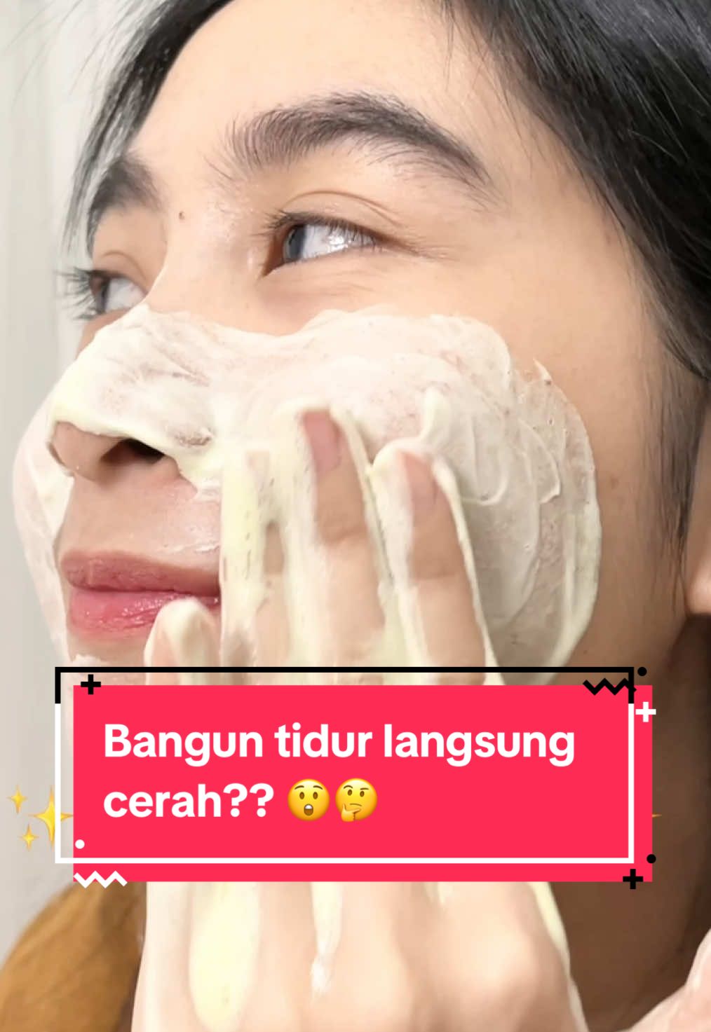 Cerah karena matahari❌ Cerah karena Lemon Soap✅ Ayo ngaku #SahabatKelly tiap pakai Kelly Lemon Soap pasti bangun tidur muka jadi lebih cerah 😁😘 #KellyCosmetics #SahabatKelly #BeautyPowder #KellyPearlCream #LemonSoap #LemonSoftScrub #RacunTikTok #BeautyTok #ViralTikTok #BeautyHacks #Trending 