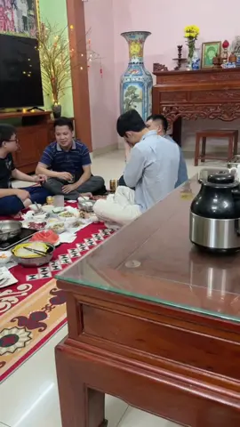 Ra mắt nhà ny kiểu 