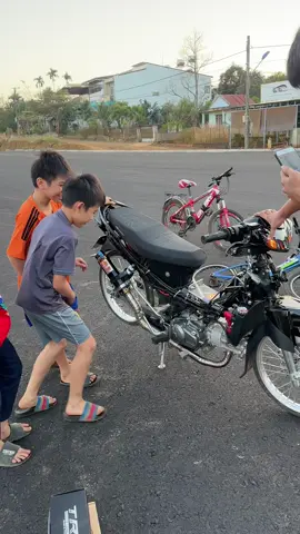 Tài không độ tuổi ae ơi😂😂😂#sirius4val #xuhuong #sirius #siriusđộkiểng #siriusblack 