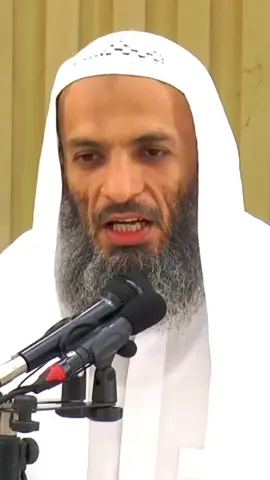 الذي يذكر الله كثيرا إذا ذهب أي مكان سيشهد له يوم القيامة...  ____ #الشيخ_خالد_اسماعيل #خالد_اسماعيل #fyp 