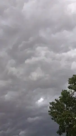 #الجو #غائم #ينعش#الروح #اكسبلور #مطر 