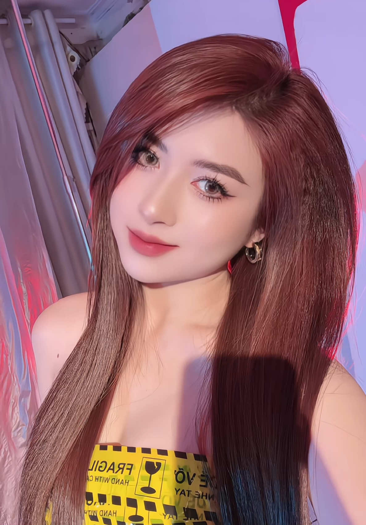 Giao diện gọi dạ bảo vâng. Nhưng thi thoảng hơi bị điếc 🤣🤣🤣