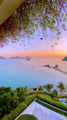 🌅 .  #ayanakomodo #sunset #labuanbajo #hotelayanakomodo #labuanbajoindonesia #hotelayanakomodolabuanbajo #sunsets #labuanbajo📍ntt #nttpride🏝🔥 