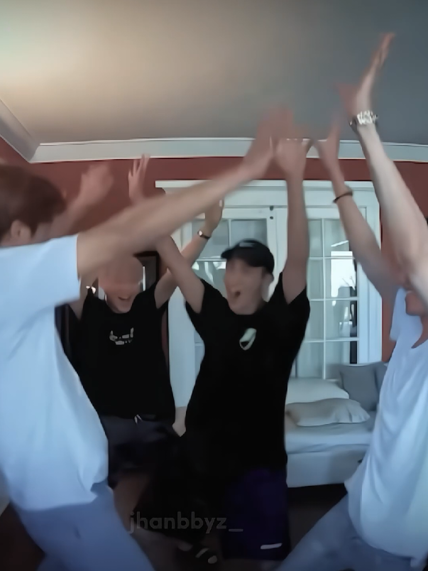 Aseekk bener, join sabi kali bangg🤪 #seventeen #scoups #jeonghan #joshua #jun #wonwoo #woozi #hoshi #the8 #mingyu #dk #seungkwan #vernon #dino #fypシ #svt #carat #foryou #seventeen17_official #masukberanda 