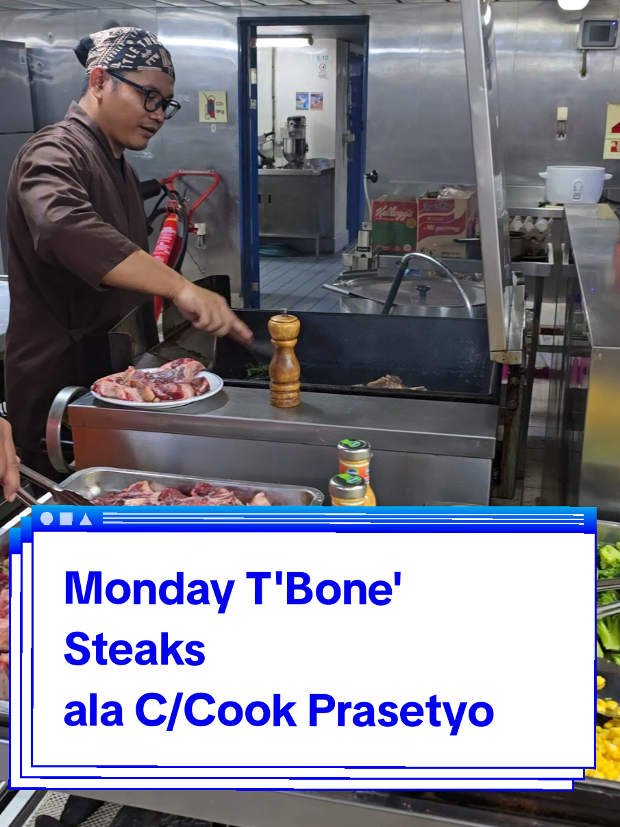 Monday T-Bone Steak ala C/Cook Prasetyo #savirlion  #aframaxtanker  #topazmaritime  #seamanlife  #sefarerindonesia  #djadayatmaritime  #siaumaketi  #captchristofel_birila  #chiefcook  #fypシ 