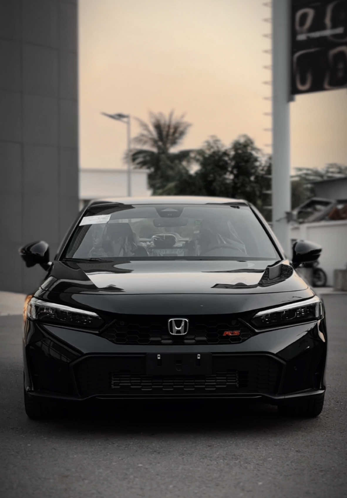 Honda Civic Rs Full Đen. Tài chính khoản 900 bạn có chọn Civic và màu đen này không ? #mrlinhhonda#hondacivic2025#hondacivic#crvturbo#hondacivichev#civic#civicfc  