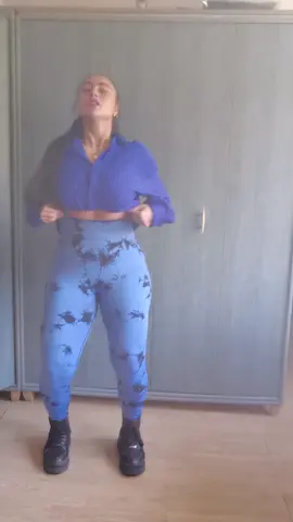 Cat de buna e nebuna #mrjuve #ticy #romania🇷🇴 #manele #dans 