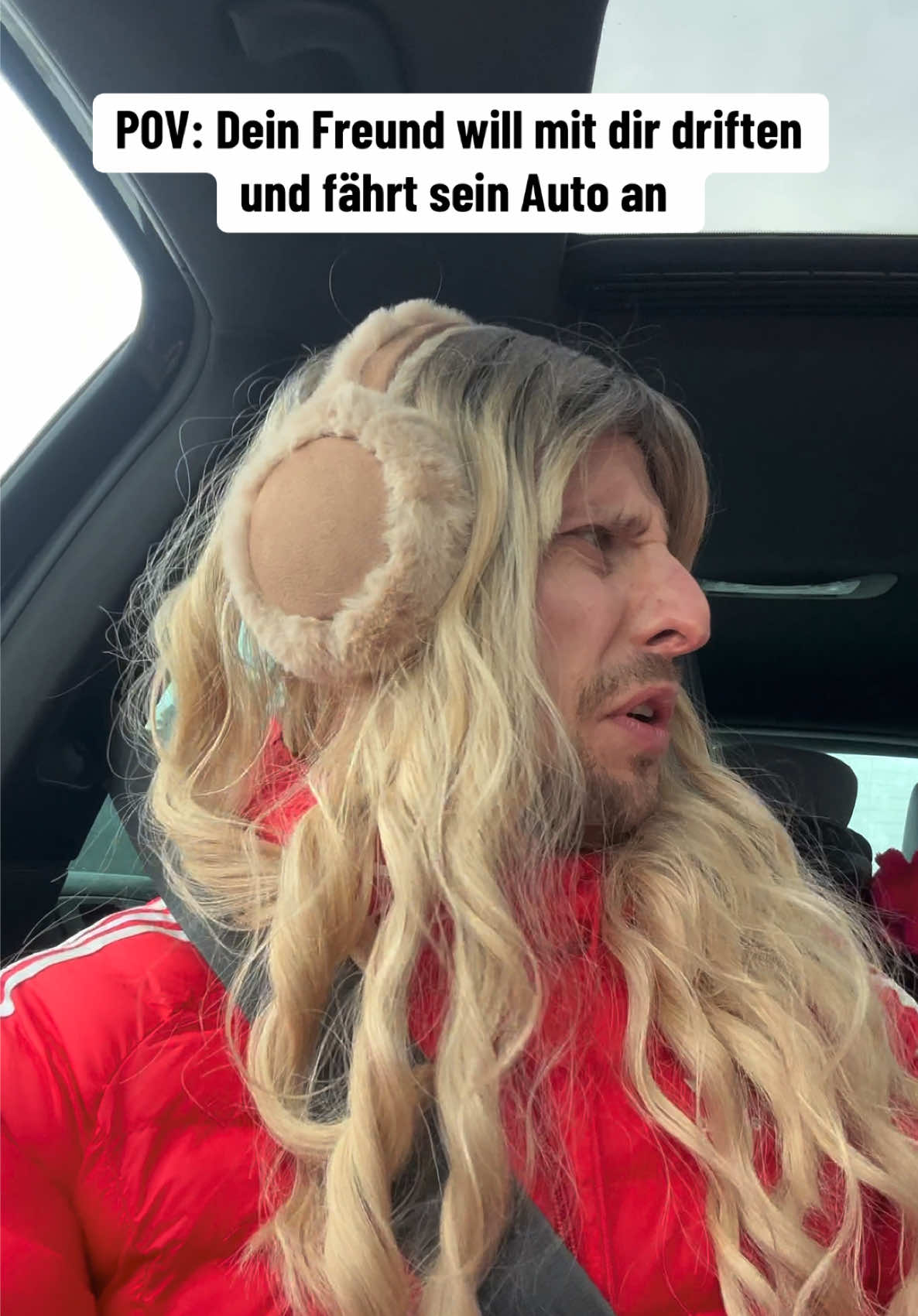 Freilich🤝🏻Markiere Freunde die das sein könnten😂Brauchen wir eine Fortsetzung?🙈#funny #lustig #comedy #couple #auto #drift #car #fürdich #boyfriend #girlfriend #carlover 