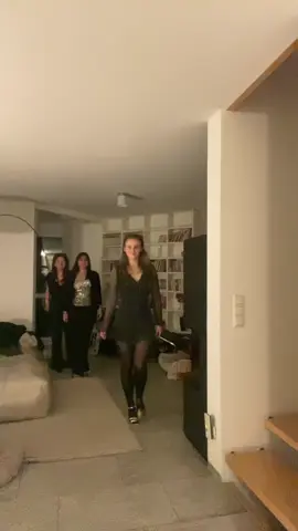 #catwalk #modelwalk #modelwalking #model #modelicon #icon #iconic #SuperModel #victoriasecretsupermodel #vsmodels #vs 