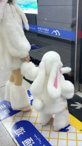 ชุดกระต่ายน่ารักกันหนาวได้#ชุดกันหนาวเด็ก #ชุดกันหนาว #เสื้อกันหนาว #เสื้อกันหนาวแฟชั่น #เสื้อกันหนาวเด็ก #เสื้อกันหนาวมีฮู้ด #ชุดแฟนซี #เสื้อโค้ท 