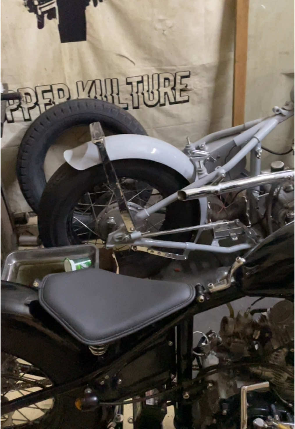 House off chopper . 3unit chopper keluaran bulan prtama di 2025 #yamahasr400 dan 2unit #yamahascorpio 😁 #yamahaxs650 untuk bulan selanjutnya ✊🏽 #chopper #choppers #chopperindonesia #choppershit #chopperlife #chopperbobber #scorpiochopper #yamahascorpio #sr400chopper #yamahaxs650 #xs650chopper #2025 