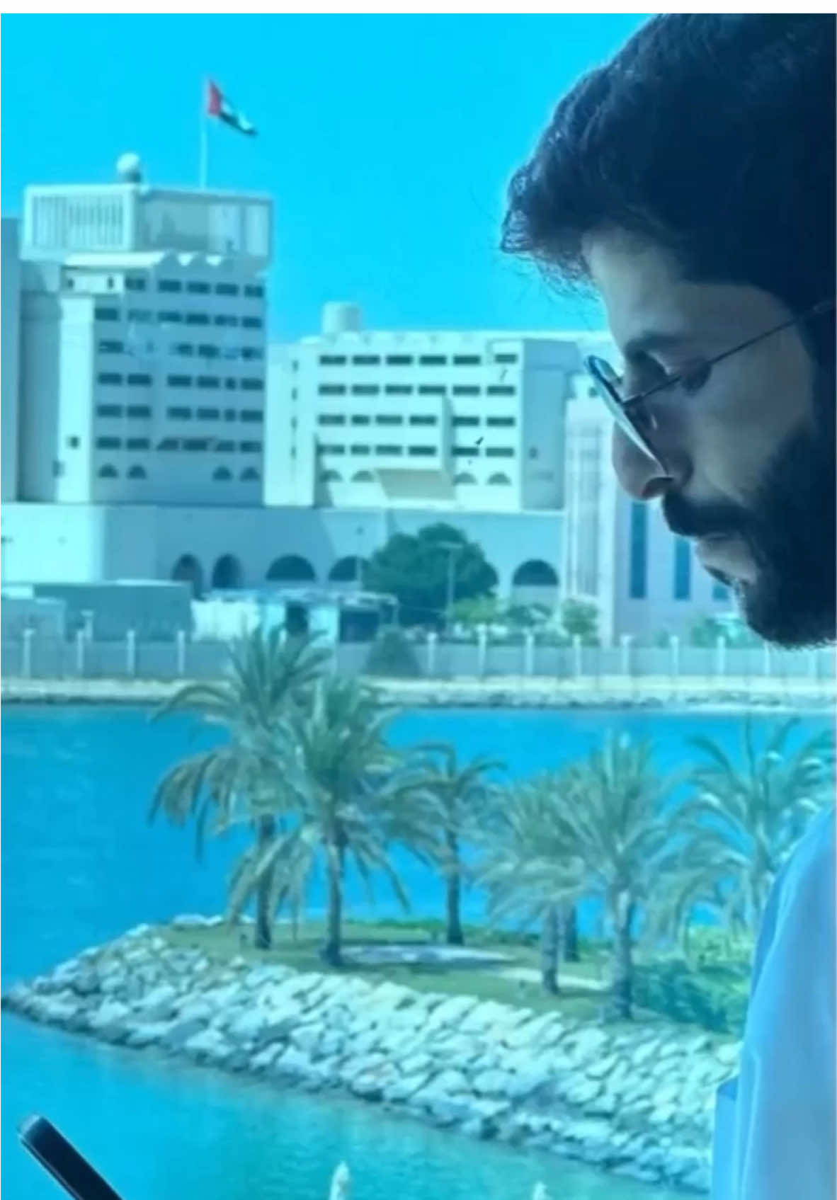 من روائع الشيخ حمدان بن محمد بن راشد آل مكتوم  الحان : سعود الصليلي 
