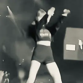 فيد سريع😵‍💫#ليسا #blackpink #lisamanobal #lisatalent #kpopfyp #anything #explore #explooooooooooooooooooooooooooooor #الشعب_الصيني_ماله_حل😂😂 #مالي_خلق_احط_هاشتاقات🧢 