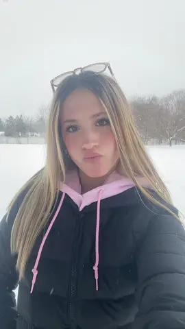 Its snowing ❄️#dmv #snow 