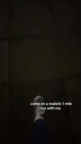 starting my 2025 fitness era girl. I’m serious this year 😘😘💪#fyp #trendingvideo #foryoupage #run #Running #runwithme #realistic 