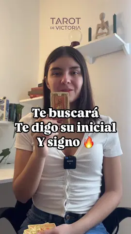 Esa persona corre a buscarte Si no sabes quien es, te dejo Su inicial y su signo 🩵🙏🏻 #tarot #tarotista #astrologa #predicciones #tarotdevictoria #tarotterapeutico #astrologia 
