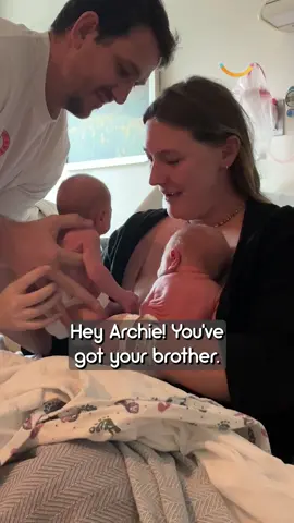 These newborn twins hugged when finally reuniting after days apart in the NICU 😭❤️ #Siblings #siblinglove #brothers #twinmom #nicubaby #fyp 