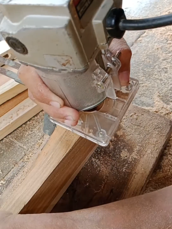 #creatorsearchinsights  wood 🪵 work 🪓😔  #foryou #foryoupage  #foryoupageofficial #fyp  #trending #viral_video  #fypシviral #growaccount #account #growmyaccount  #woodwork #decor #doors #makersgonnamake #interior #woodart #construction #woodworking #carpenter #table #furnituredesign #woodcarving #viralreelschallenge #FineWoodworking #woodworkingcommunity #interior #wooddesign #carpenter #maker  #DIY #reelsfb #furniture #wood 