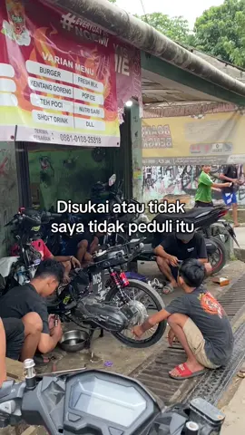 Ga semua orang penting buat kitaa🤪