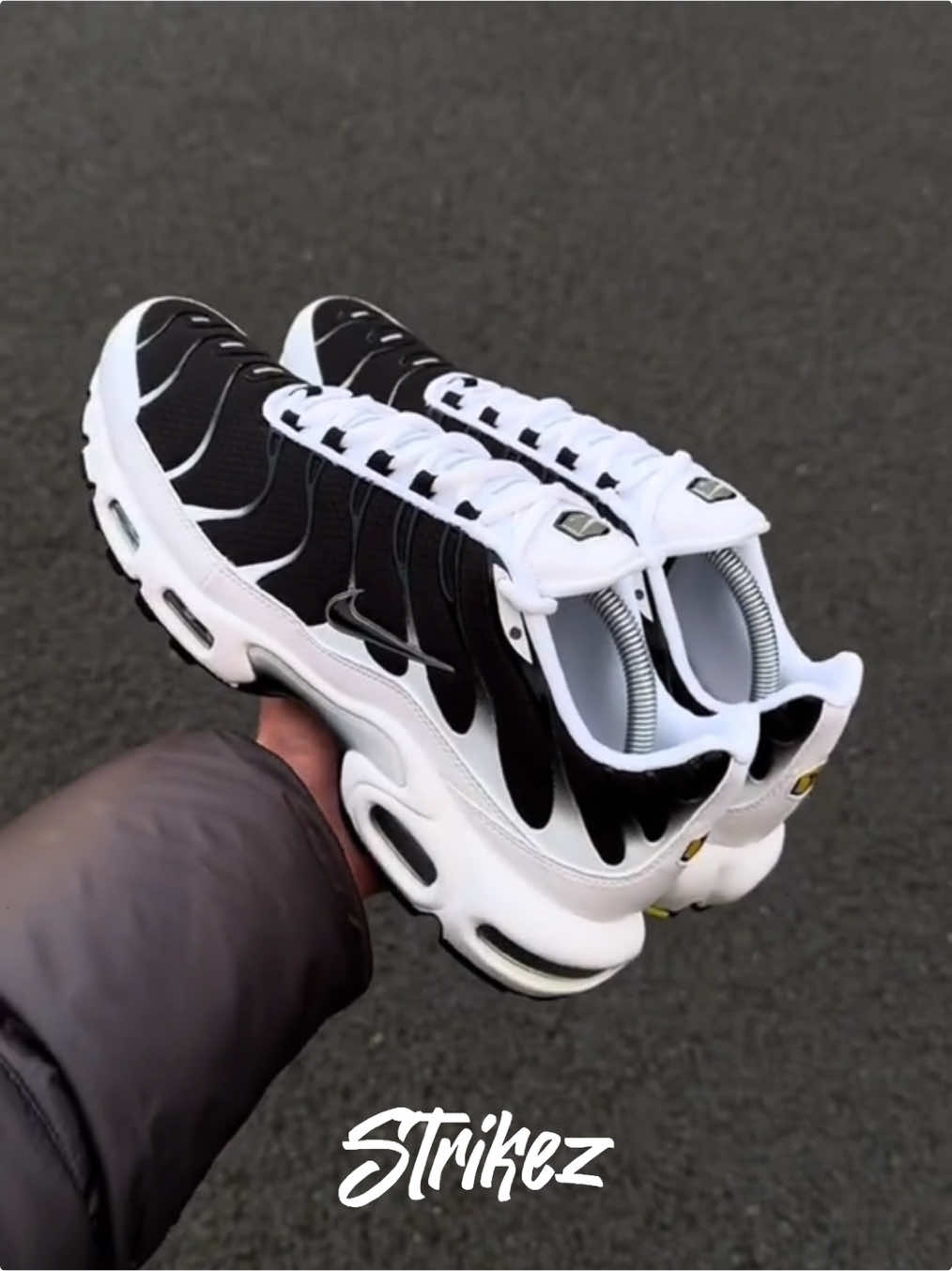 apenas conteúdo😅.. já sabe onde encontrar a fonte dos tn né ?…link na bio🔥 #fyp #fypシ゚ #viralll #tn #nike #drip #sportlife #usdrip #kyan #streetwear #niketn #airmax 