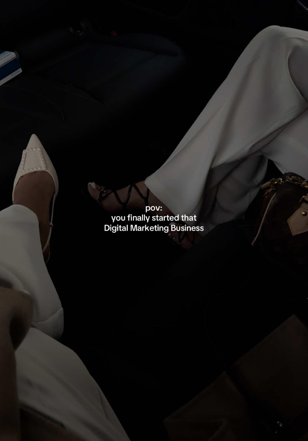 Changing your life and achieving your goals starts with a single, powerful decision: to take action Digital Marketing is the best way to make money online this year, so don't miss out on this opportunity and start now🫶🏽 What is Digital Marketing? Digital marketing is the use of social media, websites, search engines, and other digital means to promote and sell digital products. How can I start? I’m spilling all the tea on how to successfully start your own digital marketing business in my RICH OFF Digital Products - Starter Kit and Faceless Wealth Playbook🔗 #facelesscontentcreator #digitalmarketing #digitalproducts #womensidehustle #howtomakemoneyonline #girlboss #onlinebusiness #fyp 