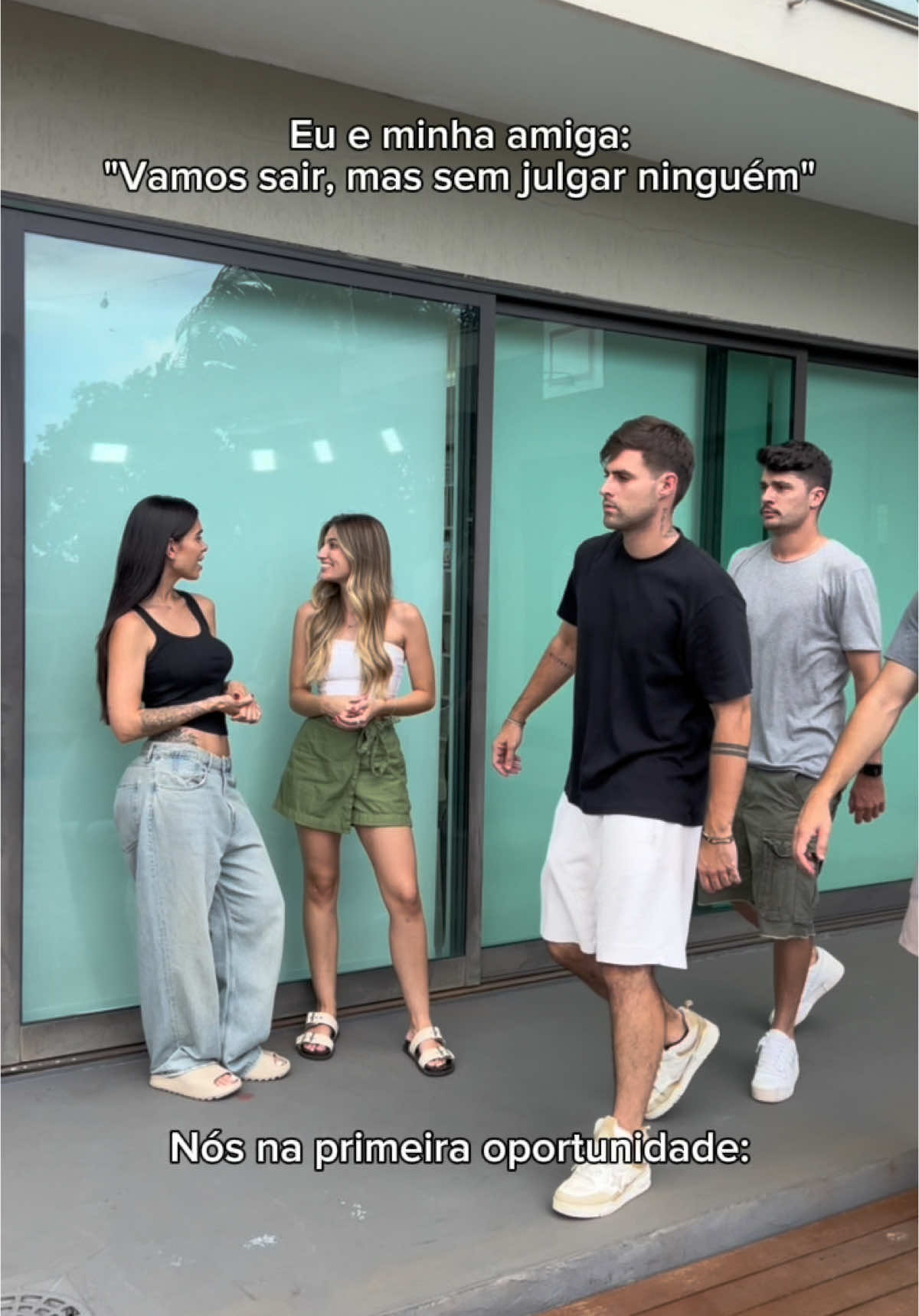 Foi contra nossa vontade kakakakakaka @anamosconi @Rezende 👊🏻 @Caio Garcia 🦁 