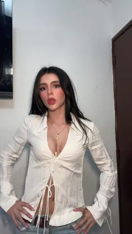 me encanta este trend #fyp #parati #outfit #outfitinspo 