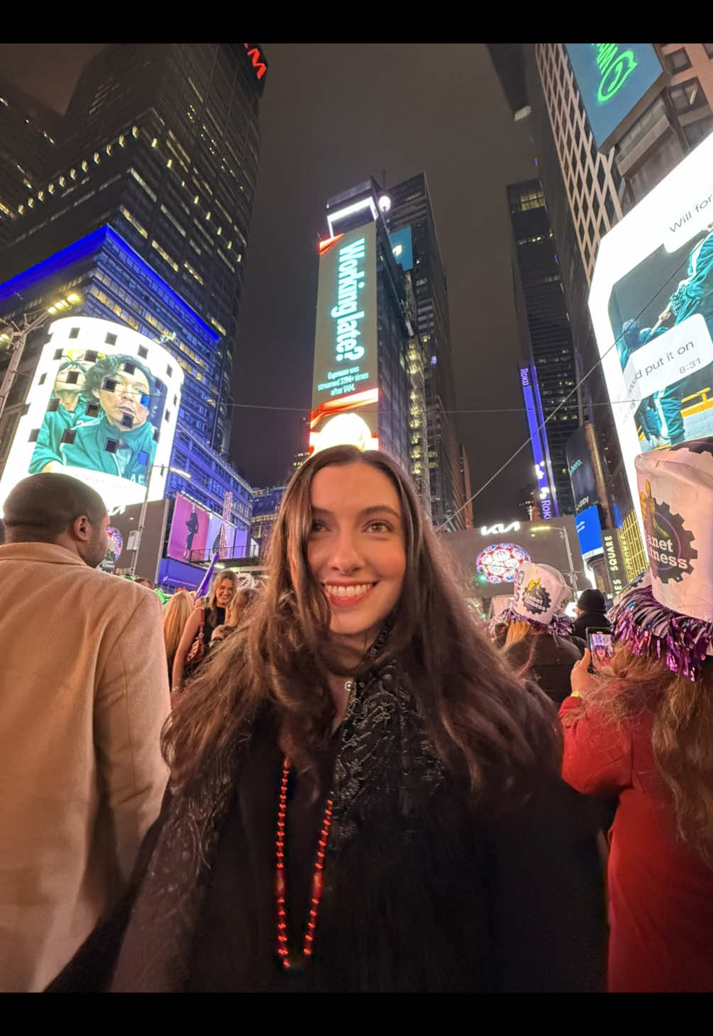 most magical night of my life that’s all #nye #timessquare #newyearseve #outfit #jewelry #makeup #grwm #model #meganweston 