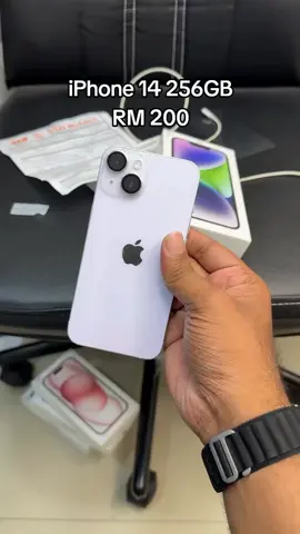 IPHONE 14 128GB RM200✔ - all perfect - batery health 100% #fyp  #fypage  #bismillahfyp  #masukberanda  #masukberandafyp  #foryoupage  #iphonemurahmalaysia  #iphonemurah  #iphone14  #original  #sellermalaysia  #iphone  #viral  #malaysia  #sound  #trending 