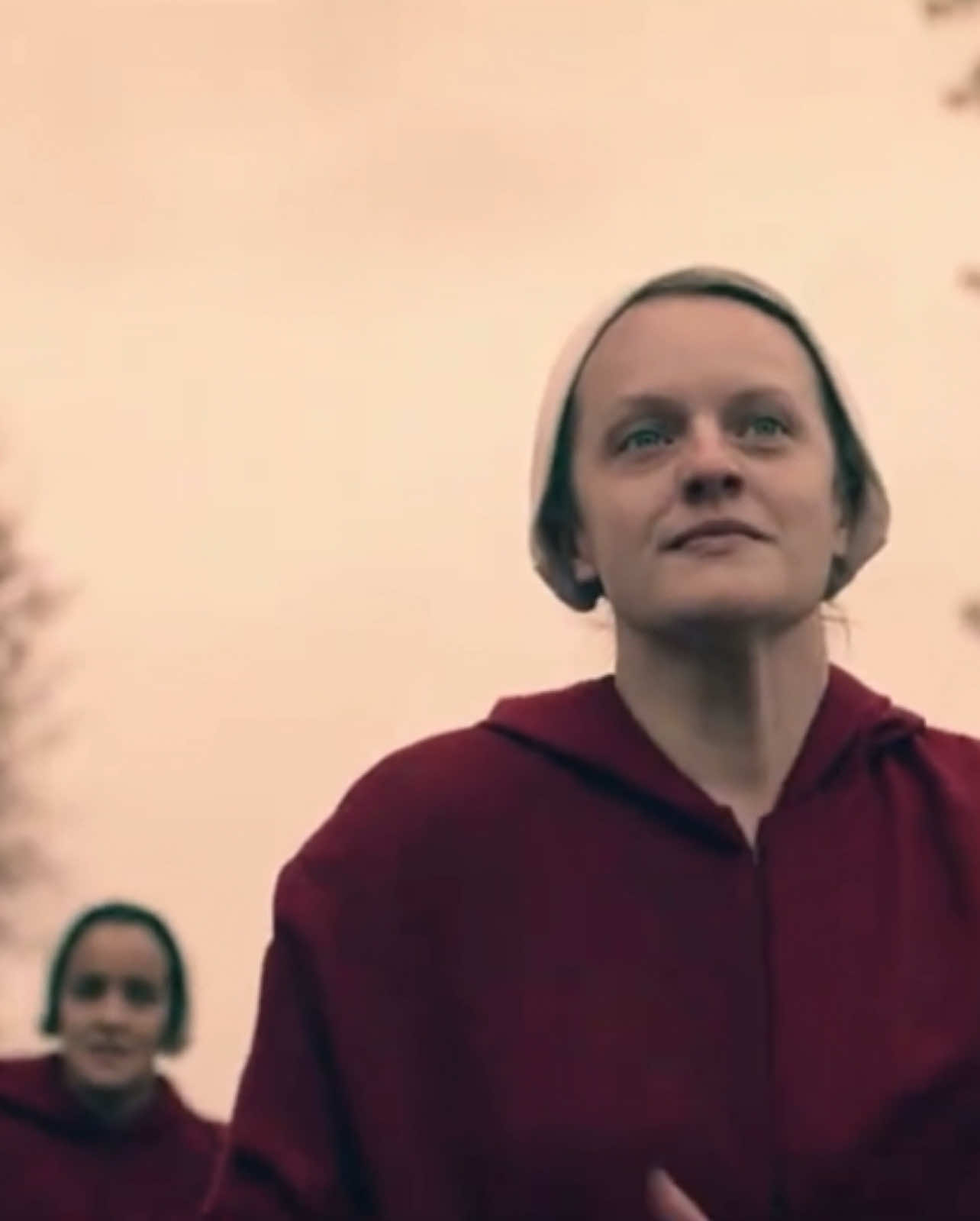 the best yet saddest scene in the show #handmaidstaleedit #juneosborne #janine #alma #brianna #handmaidstaleseason4 #hulu #handmaidstaletiktok #run #womenmatter 