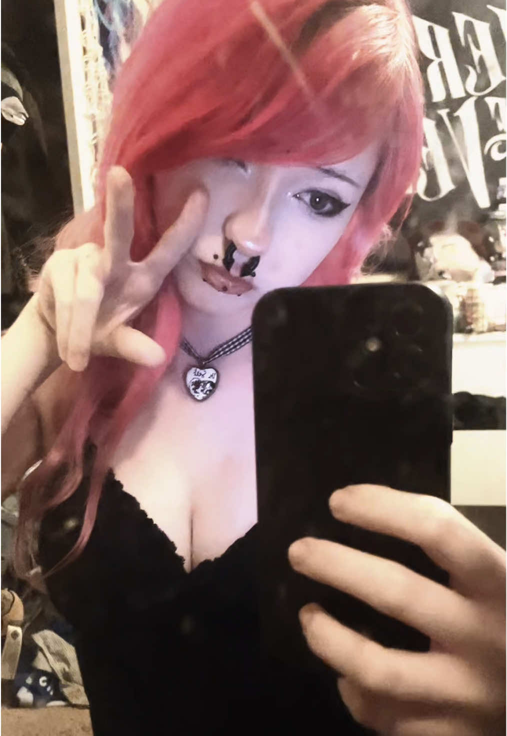 dddiva:33 #meow #pink #4g #emo #fyp #az #foryou #makeup