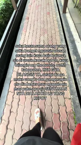 kek gua aneh aja lihat org yang suka ngatain org lain padahal di mata Tuhan blm tentu lu lebih baik dari dia  #fyp #fypシ #foryou #foryourpage #foryoupageofficiall #xyzbca #viral #qoutes #lewatberandafyp 