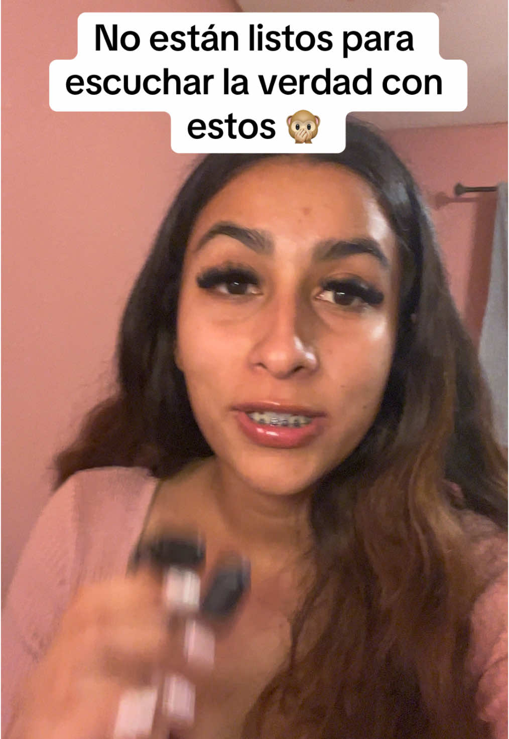La verdad duele lol #tiktokshopsale #translatingearbuds #earphones 