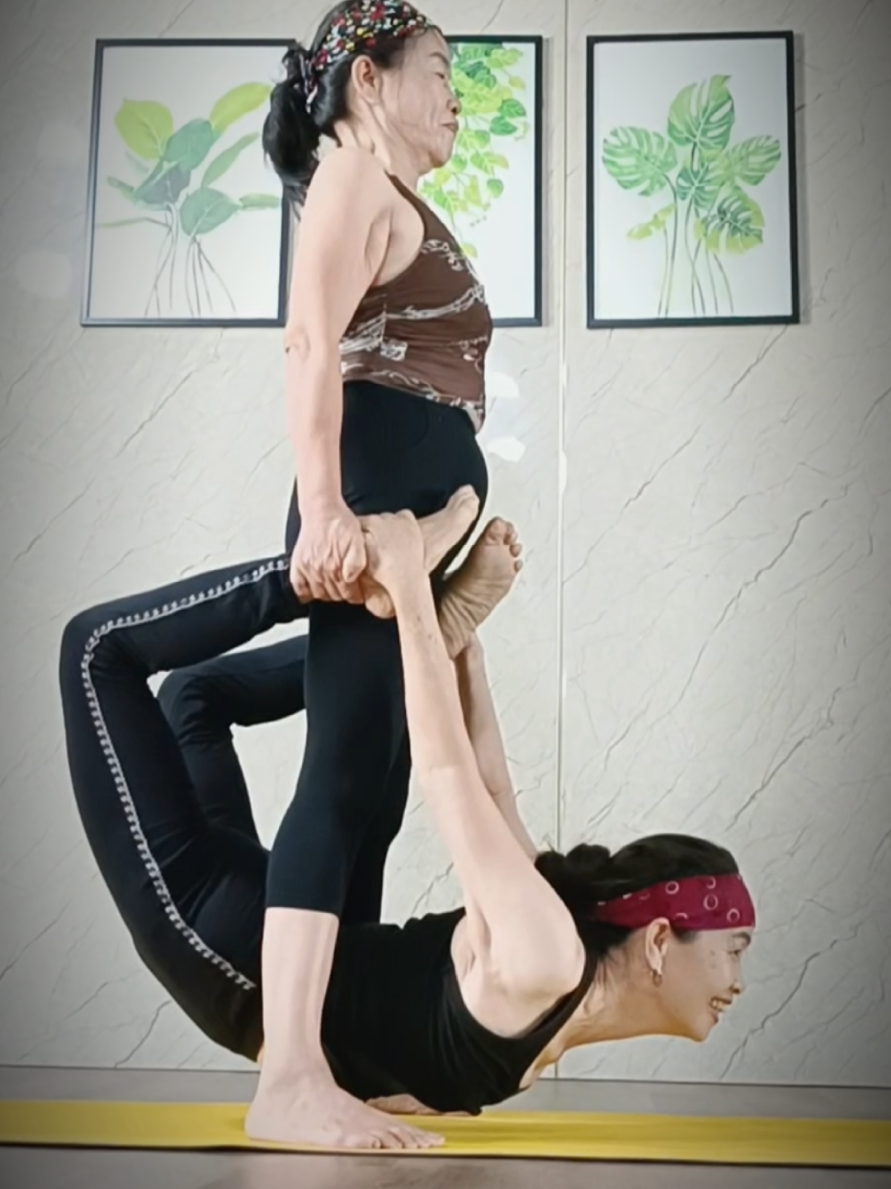 Chiếc cân này gợi cho ta nhớ về một thời #yogalove #yoga #yogapose #yogafacial 