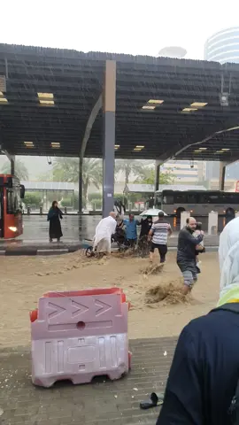 الكل يساعد فى امطار مكة اليوم #عمرة #حج #حج #رحلات_سياحية 