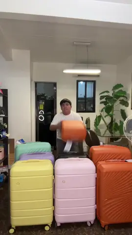 LUGGAGE FOR TRAVELING  #luggage #travel #traveltiktok #traveling #travels #luggagebag #luggagehack #fyp 