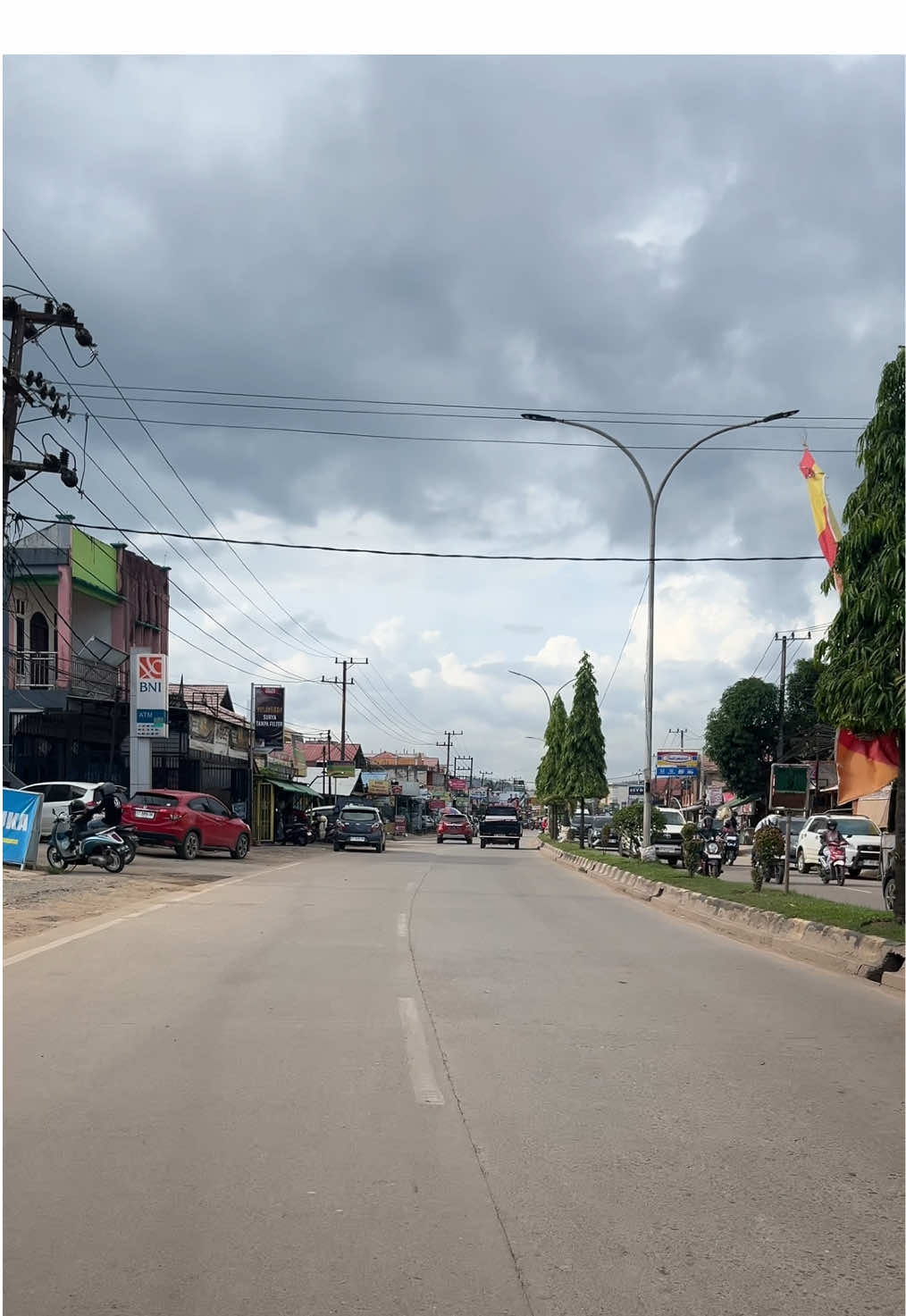 Mendung lagi nah.  #jalanan #jalanjalan #sangatta #viral #fypage #fyp #masukberandafyp #xyzbca #fyyyyyyyyyyyyyyyy 