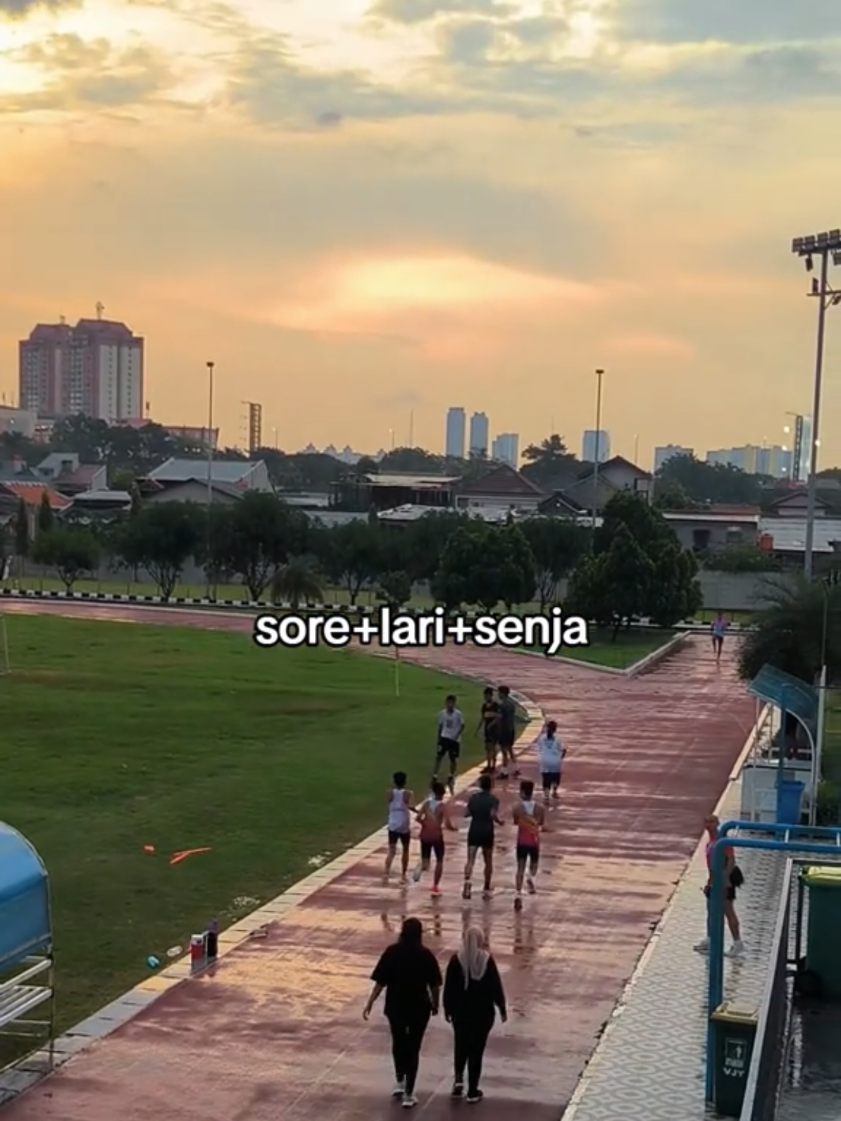 +habis ujan #binsik #binsikbareng #pelarikonten #fyp 