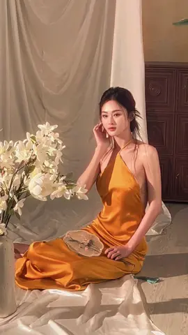 Còn nợ em muôn ngàn lời hứaaaa Còn nợ em áo hoa thiệp hồng...,☺️ #CapCut #phunu #tamtrang #tiktok #xuhuong #viral #trending #fyp 
