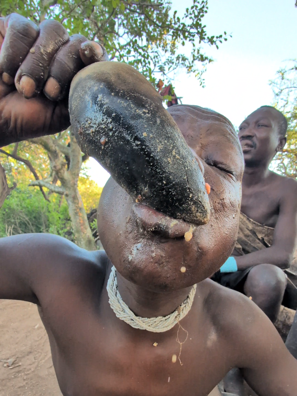 it's,, incredible Lunch food😋🤩 Very Delicious 😋 Family Hadza tribe Eating Together their nutrition food #culture #hadzabetribe 