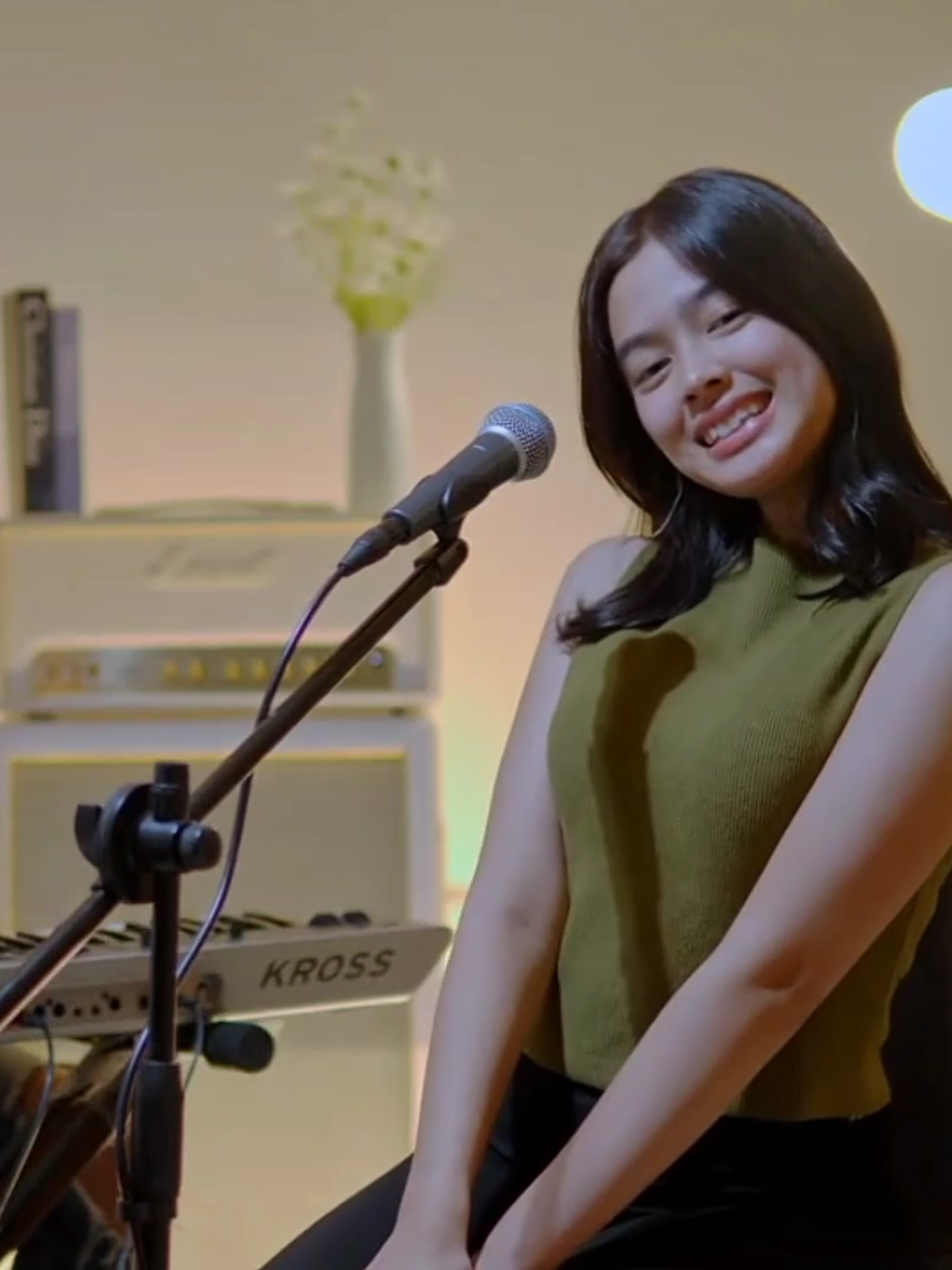 Aqeela Calista - WHAT YOU LIKE BOY (Official Music Video) YouTube: TigaEnamPuluh #whatyoulikeboy #aqeelaazacalista #fyp #aqeelacalista #TigaEnamPuluh #fyp #cimit 