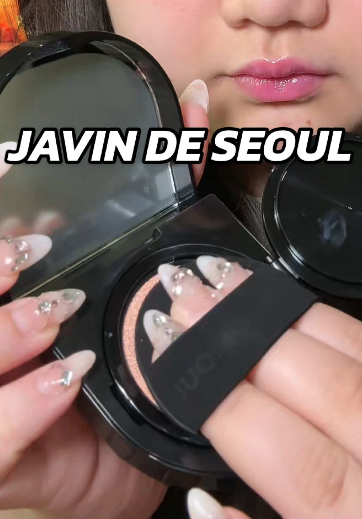 ลองคุชชั่นของจาวินเดอโซลกันค่า JAVIN DE SEOUL - Wink Cushion Glow no.19 น้าา บอกเลยว่าผิวเนียนสวยเป็นธรรมชาติสุดๆ 💖✨   #javindeseoul #javindeseoulthailand #javindeseoulcushion #จาวินเดอโซล #คุชชั่น #คุชชั่นจาวินเดอโซล #cushion #รีวิวบิวตี้ #ของดีบอกต่อ #ของมันต้องมี #รีวิว  #รีวิวสกินแคร์ #รีวิวบิวตี้ในtiktok #รีวิวไปเรื่อย #fyp #fypシ #review #unboxing #unbox #แกะกล่อง #แกะพัสดุ #แกะกล่องกัน #แกะ #อันบล็อกพัสดุกันค่า🎉 #เครื่องสําอาง #รีวิวบิวตี้ #ของดีบอกต่อ #ของมันต้องมี #เปิดการมองเห็น #ขึ้นฟีดเถอะ #ขึ้นฟีด #ขึ้นฟีด #เปิดการมองเห็นเถอะ #เปิดการมองเห็นtiktok 