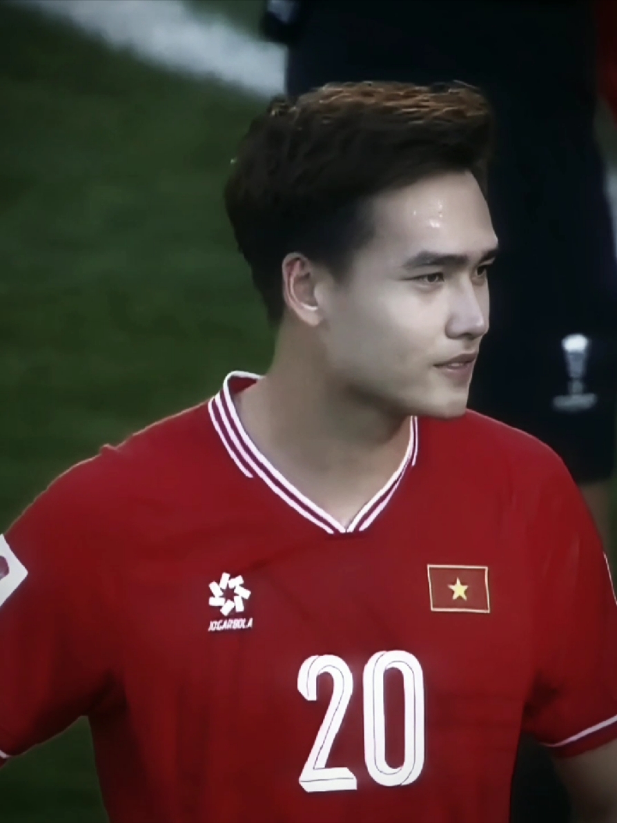 hôm chung kết ảnh mà ra sân thì có khi tôi lại mất chồng 🥹  #buihoangvietanh #doituyenvietnam #xuhuongtiktok #fyp 