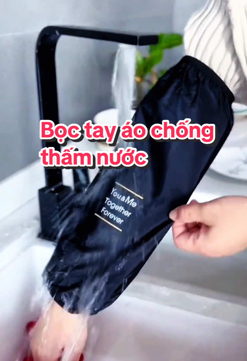 Bọc tay áo chống thấm nước #tayaochongthamnuoc #tayaochongtham #boctayaochongthamnuoc #boctayaochongban #giadungtienich 