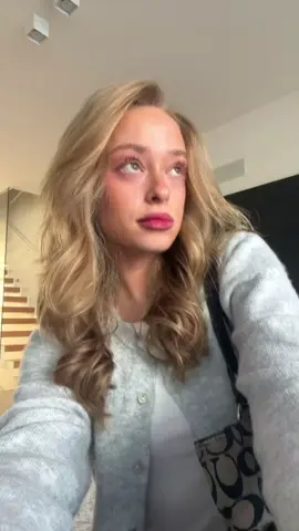 Obsessed with today’s outfit!! #viral_video #scandinavianstyle #fyp  #OOTD #foryoupage #style 