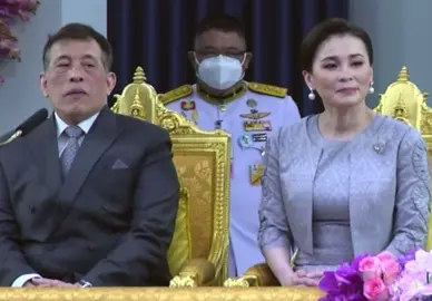 อีกสักหมื่นหนอีกสักหมื่นครั้งเชื่อว่าในหลวงจะเลือกพระราชินีเสมอ💛💜 #ในหลวงรัชกาลที่10 #พระราชินีสุทิดา 